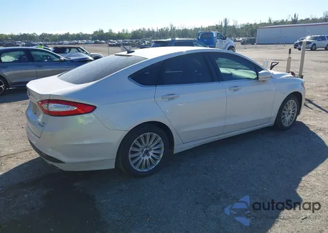 2016 Ford Fusion Hybrid Se z USA, uszkodzony, nr VIN 3FA6P0LU2GR323972